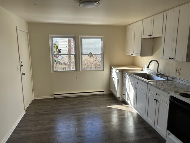 Primary Photo - 48 Nelson Dr