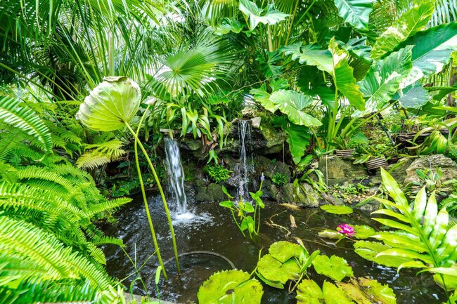 Building Photo - 4017 Monroe St