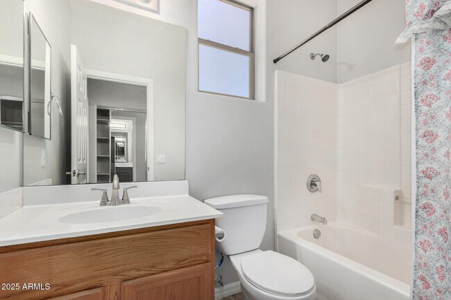 Building Photo - 14621 W Catalina Dr