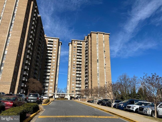 Building Photo - 1836 Metzerott Rd