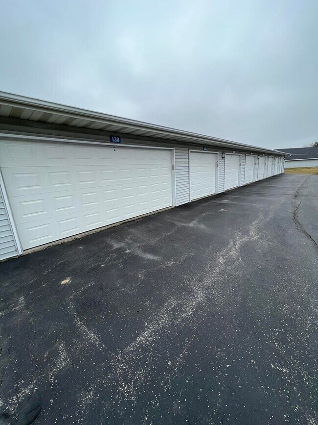 Interior Photo - Breckenridge Rockford Apartments