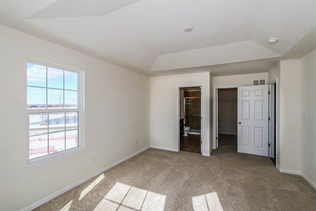 Building Photo - 2949 Madison Dr