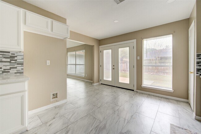 Building Photo - 1411 Township Ct