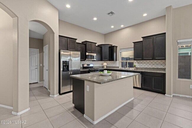 Building Photo - 9627 N Melandra Way