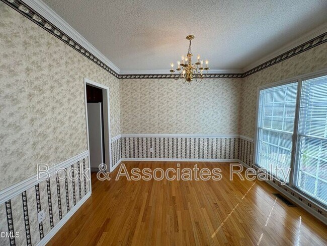 Building Photo - 111 Ayelsford Dr