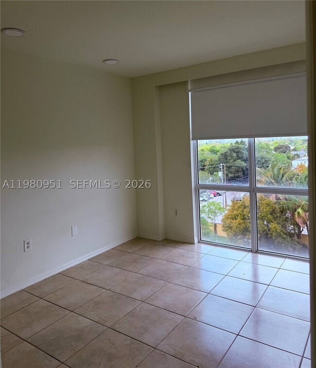 Building Photo - 900 SW 8th St