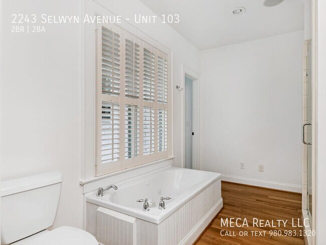 Building Photo - 2243 Selwyn Ave