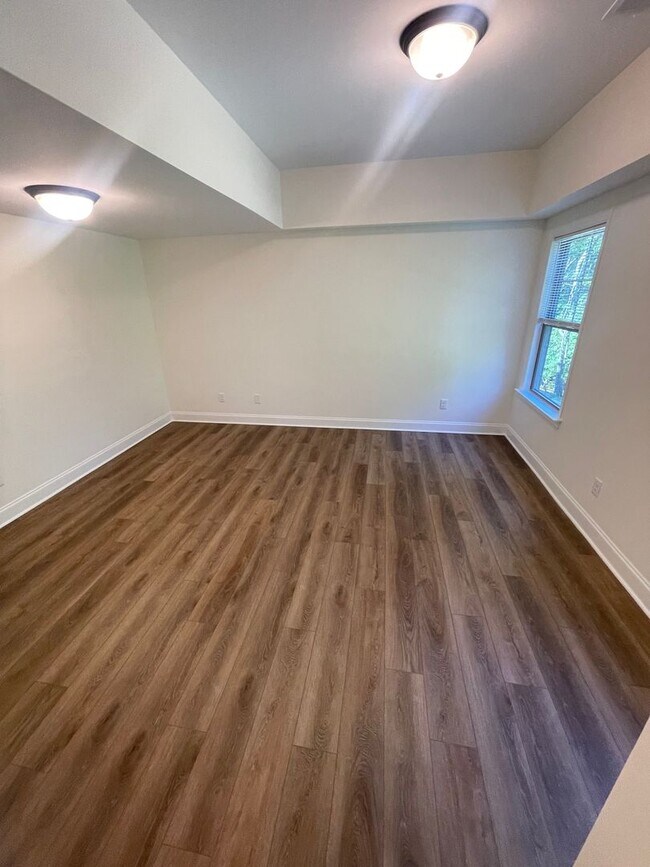 Building Photo - Ooltewah Rental 3 Bedrooms + Full Finished Basement