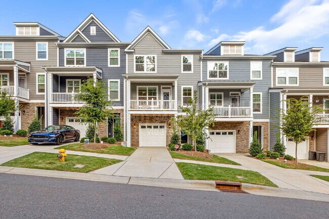 Primary Photo - 10252 Glenmere Crk Cir