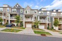 Building Photo - 10252 Glenmere Crk Cir