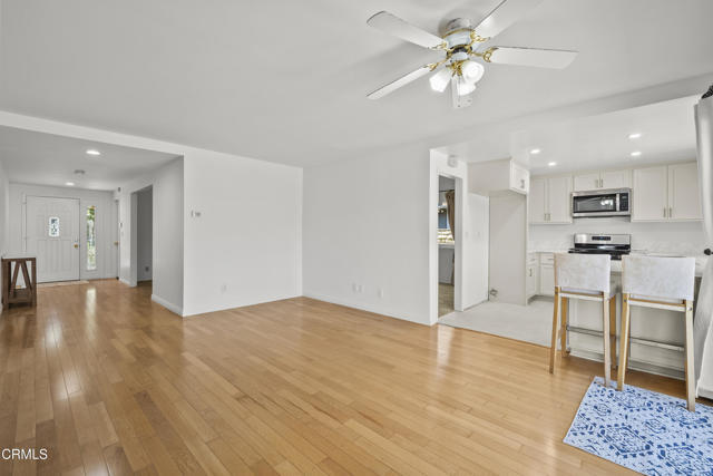Building Photo - 9426 Carlynn Pl