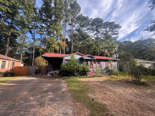 Building Photo - 208 Carol Dr