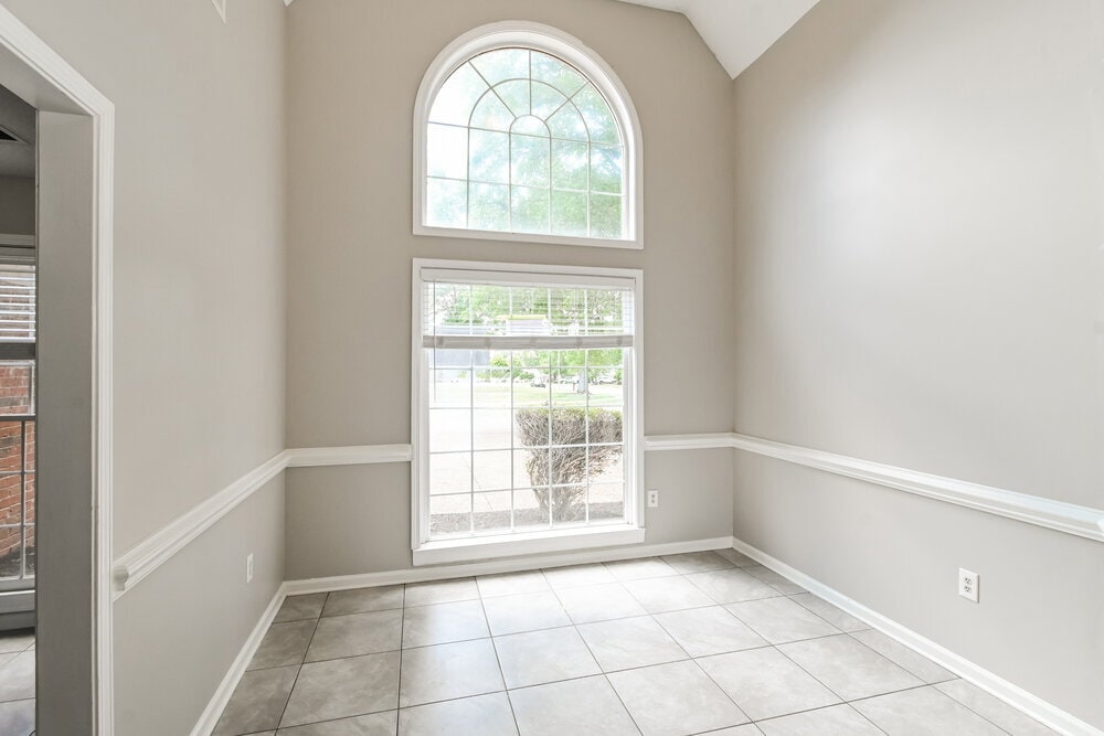 Building Photo - 9922 Lacee Ln