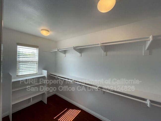 Building Photo - 1644 Moonbeam Ln