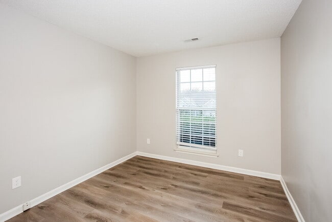 Building Photo - 8620 Warwick Crest Ln