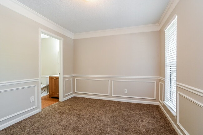 Building Photo - 8129 Vermilion Dr