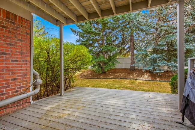 Building Photo - 6170 E Briarwood Cir