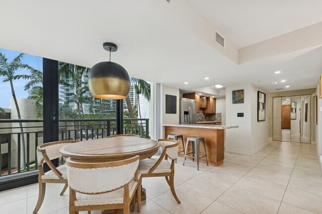 Building Photo - 3000 N Ocean Dr