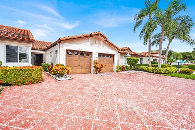 Building Photo - 6444 Mill Pointe Cir