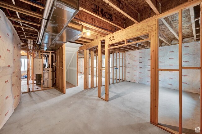 Building Photo - 2513 N Fall Breeze Wy