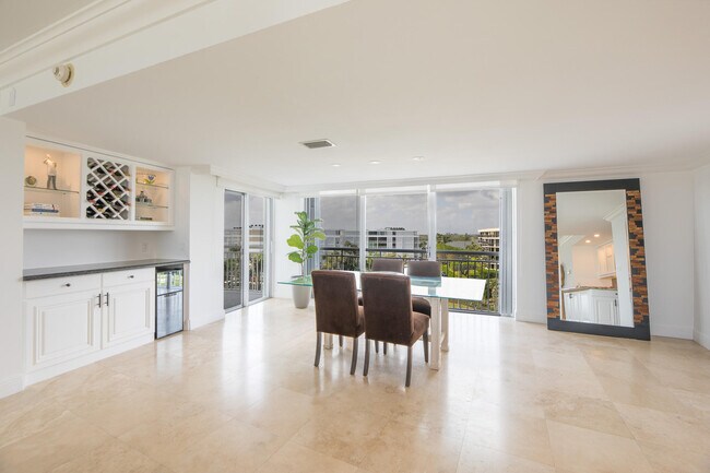 Building Photo - 2780 S Ocean Blvd