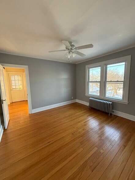 Primary bedroom. - 18 Roger St