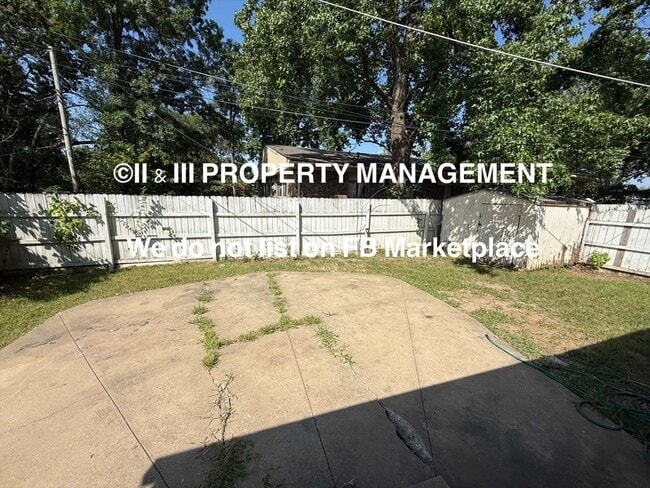 Building Photo - 8322 Kessler St