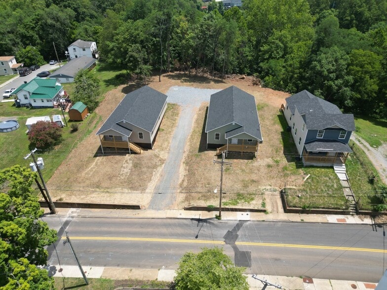 Building Photo - 42 Hollins Mill Rd