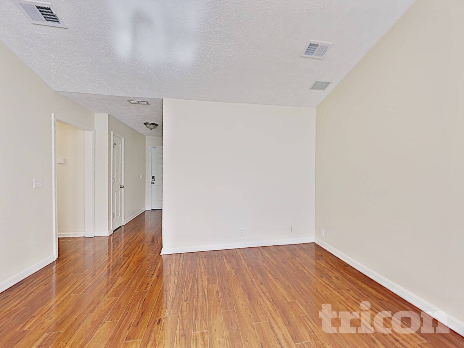 Building Photo - 3013 Weybridge Dr