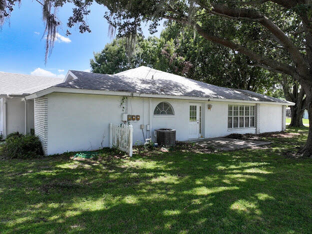 Building Photo - 3901 Loquat Rd