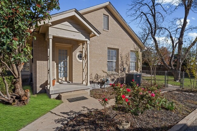Building Photo - Spacious 3 Bed / 3 Bath Single Family with Large Fenced Yard and Deck in Temple ISD
