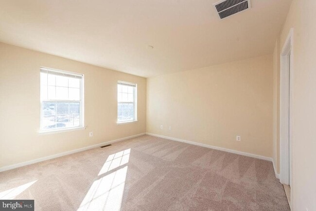 Building Photo - 7035 Southmoor St