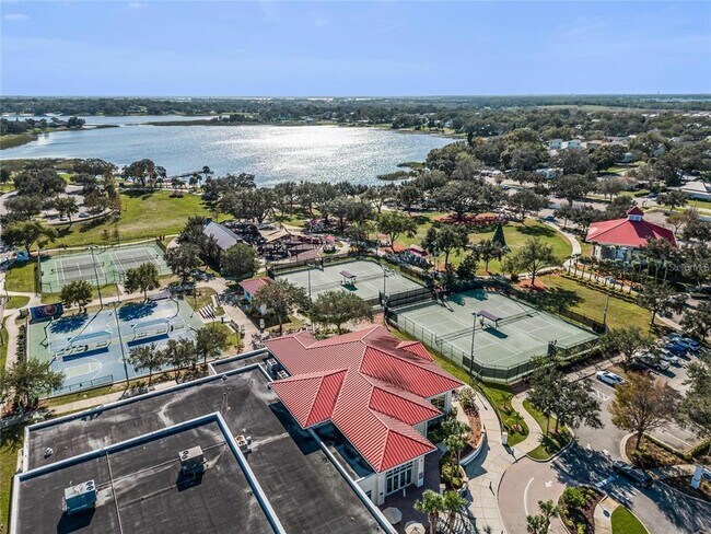 Building Photo - 1354 Normandy Dr