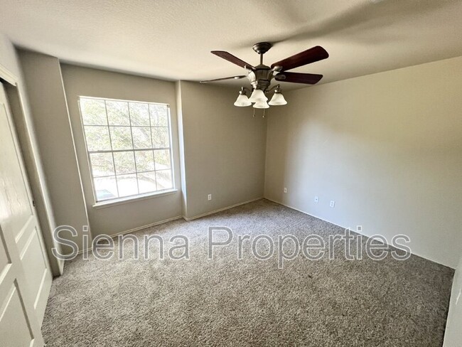 Building Photo - 8917 Whiteworth Loop