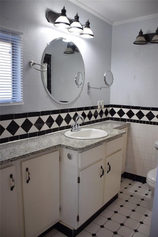 Building Photo - 7703 Elderberry Dr