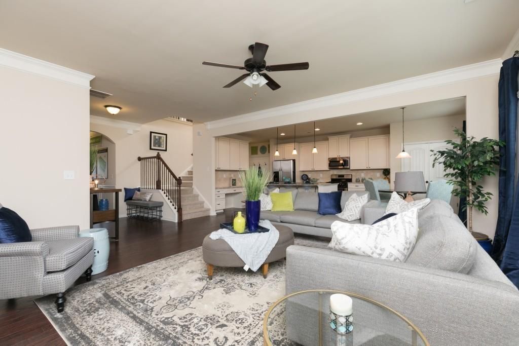 Building Photo - 1856 Hanover W Dr