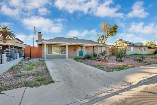 Building Photo - 2008 Franklin Ave