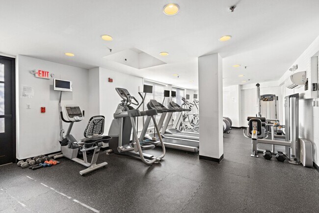 Building Photo - 70 ADAMS St