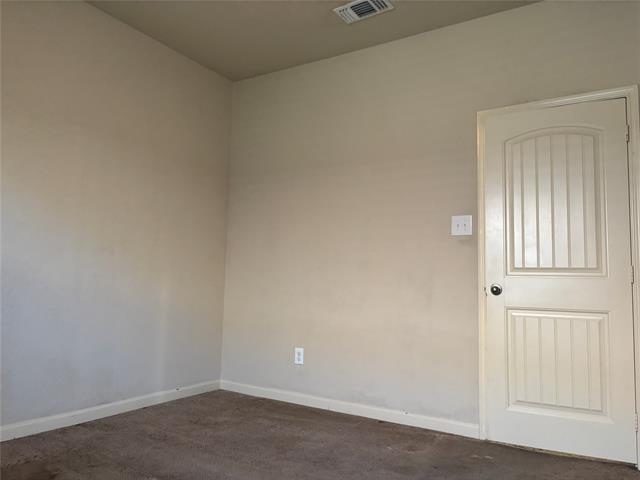 Building Photo - 5145 Royal Springs Dr