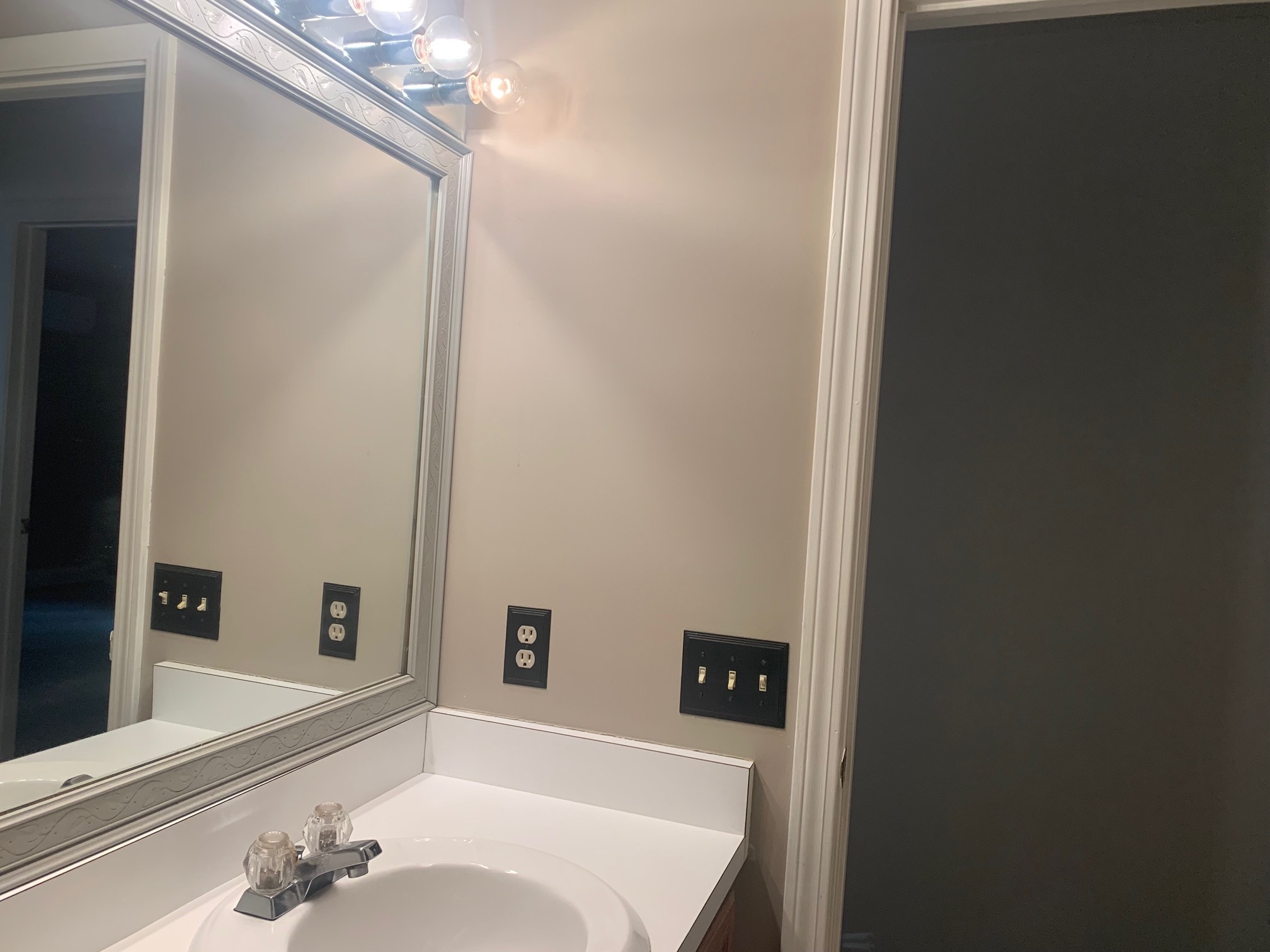 Building Photo - 61 Trotters Way