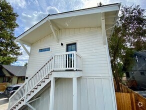 Building Photo - Modern 1 BR ADU near Downtown Bend - utili...