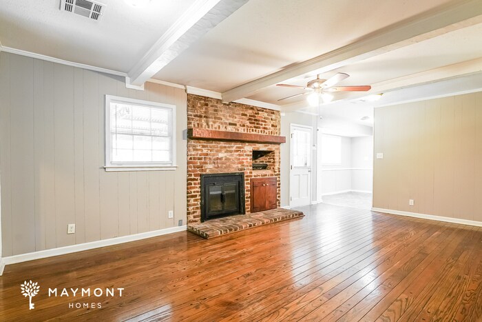 Building Photo - 3352 Ridgefield Dr