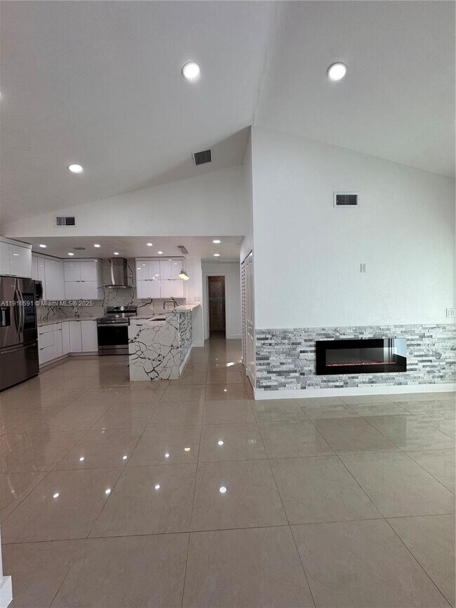 Building Photo - 20521-20125 SW 125th Ave