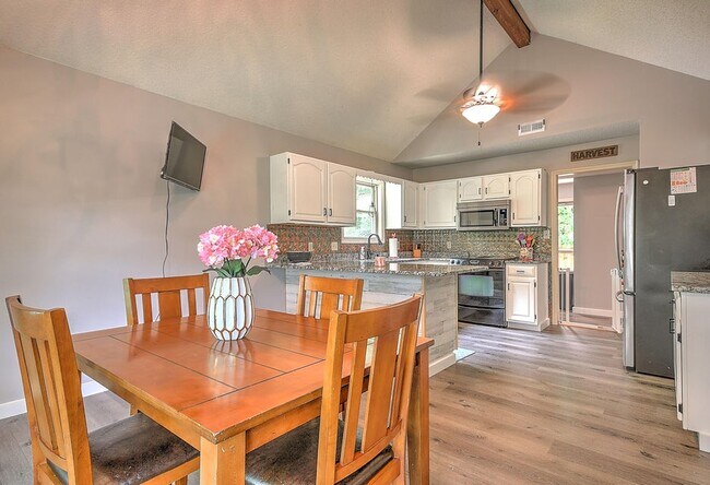 Building Photo - 4406 Willmary Dr