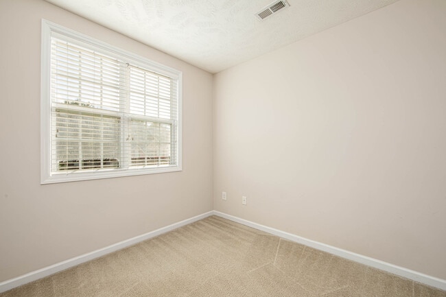 Building Photo - 355 Lockwood Dr