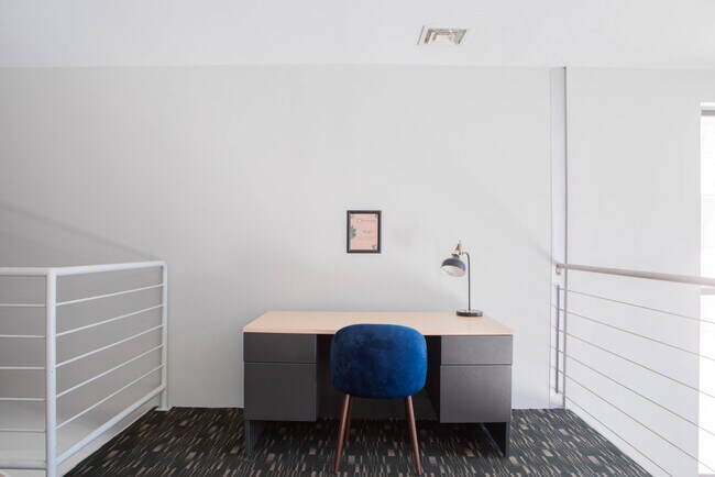 Building Photo - 132 N Jefferson St