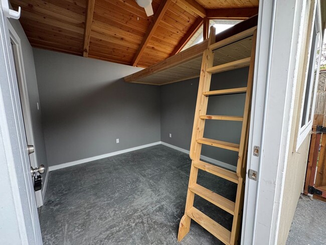 Building Photo - 7780 Montero Dr