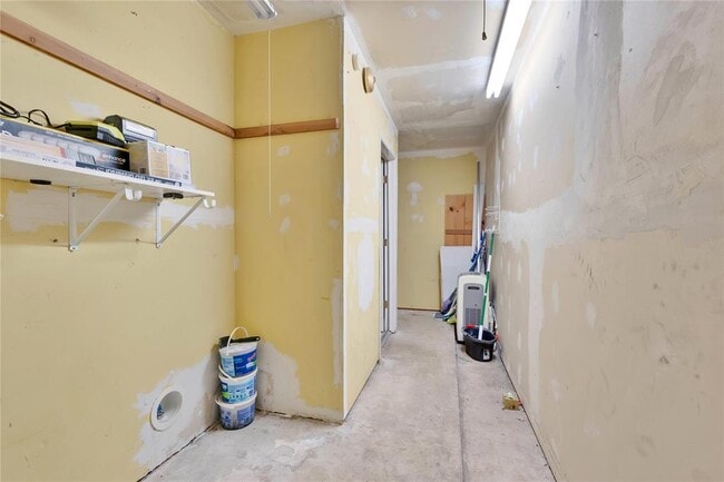 Building Photo - 8413 Slant Oak Dr