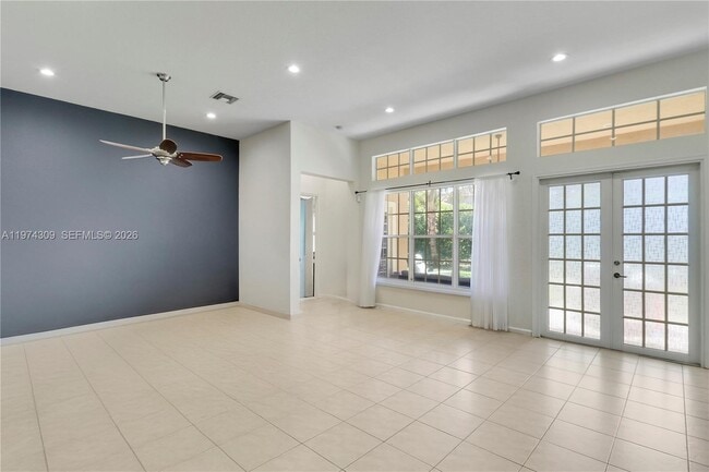 Building Photo - 165 Via Veracruz