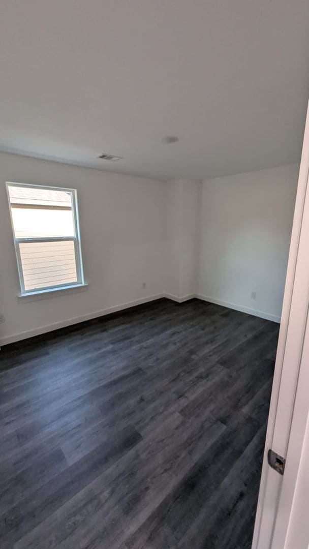 Building Photo - ?Your Houston Gem: 3 Beds, 2.5 Baths, Carport ?